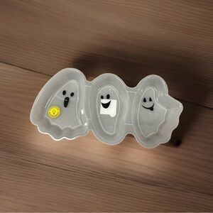 Halloween “Glow In The Dark” Ghost - Plastic Serving Tray